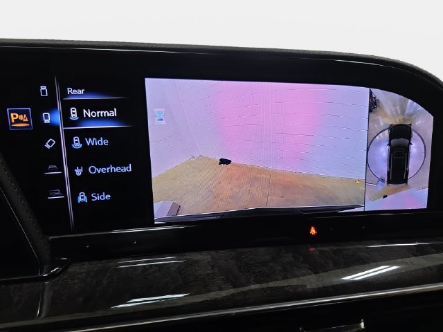 Used 2023 Cadillac Escalade ESV Premium Luxury w/ LPO, Floor Liner Package AWD/4WD image 23