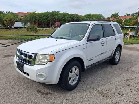 Used 2008 Ford Escape XLT FWD image 2