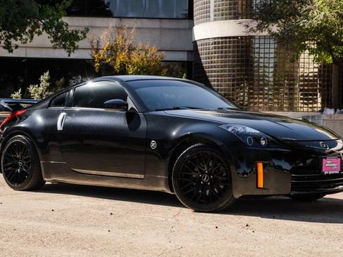 Used 2006 Nissan 350Z Touring w/ (N93) Cargo Convenience Pkg image 35