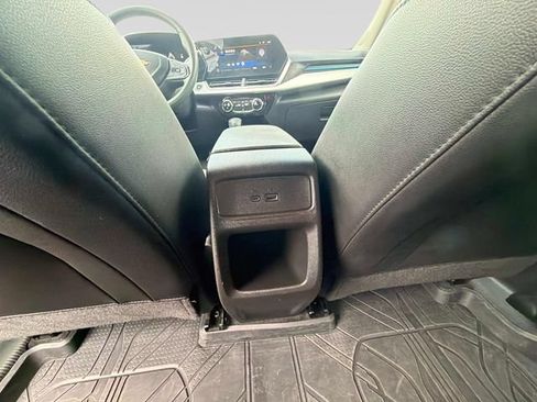 Used 2024 Chevrolet Trax LT FWD image 17