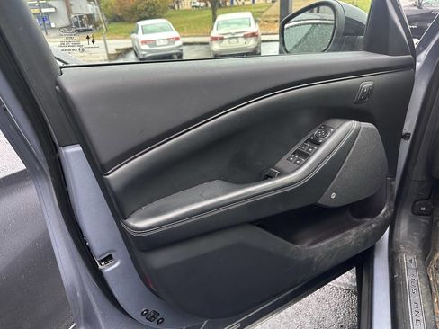 Used 2022 Ford Mustang Mach-E Premium image 16