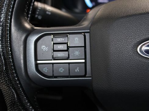 Used 2023 Ford F250 Lariat w/ Lariat Ultimate Package AWD/4WD image 30