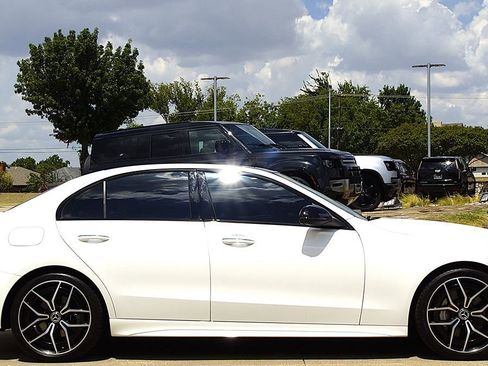 Used 2025 Mercedes-Benz C 300 Sedan image 7