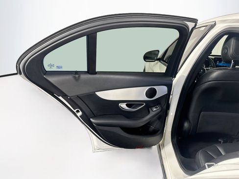 Used 2019 Mercedes-Benz C 300 Sedan image 27