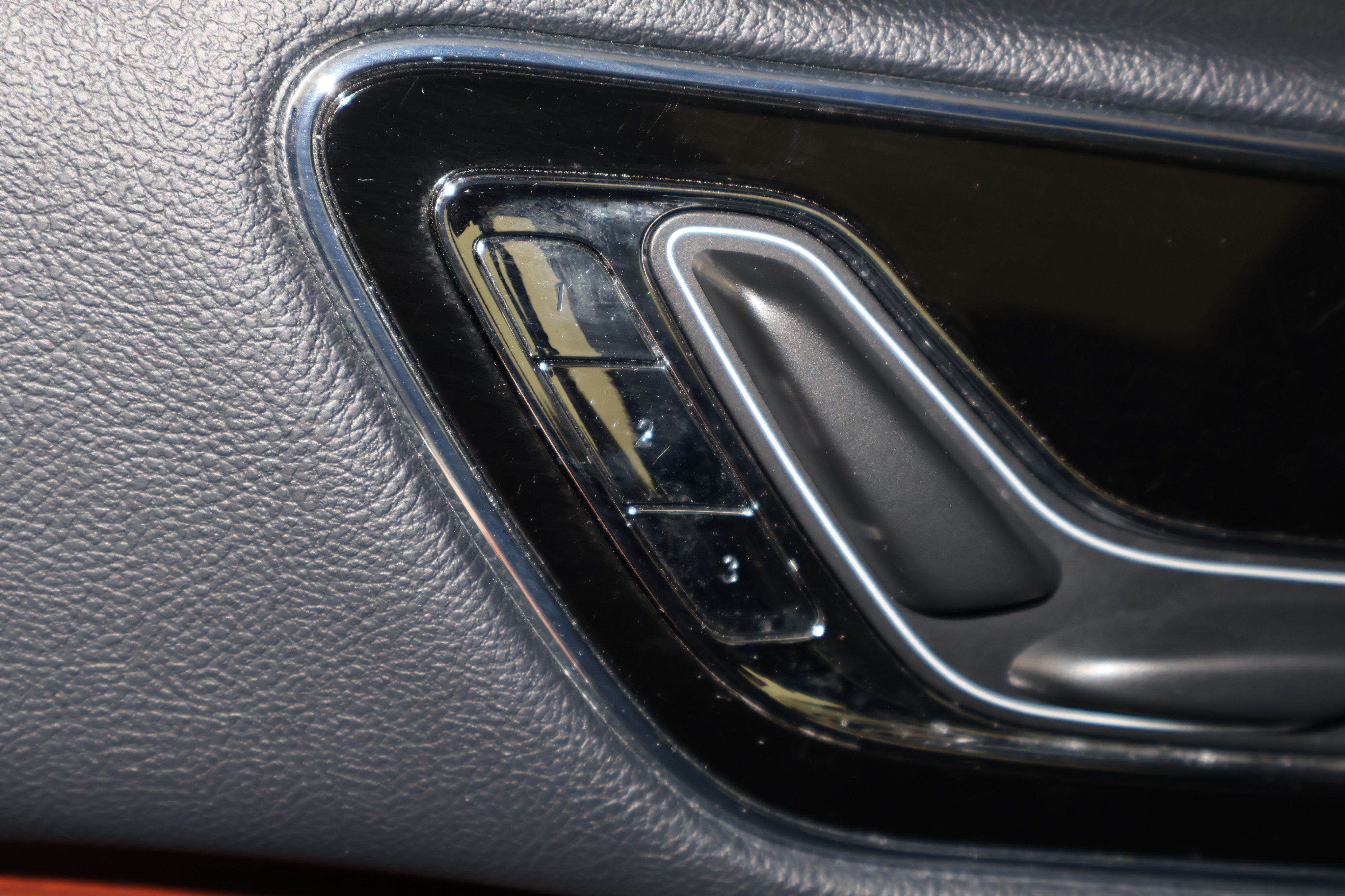Used 2024 Lincoln Navigator Premiere AWD/4WD image 38