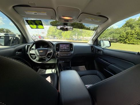Used 2020 Chevrolet Colorado Z71 AWD/4WD image 10