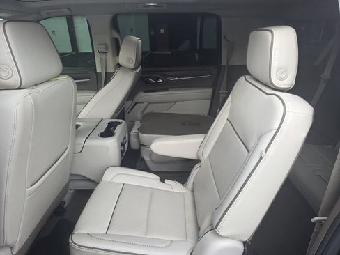Used 2024 GMC Yukon XL Denali w/ Max Trailering Package AWD/4WD image 5
