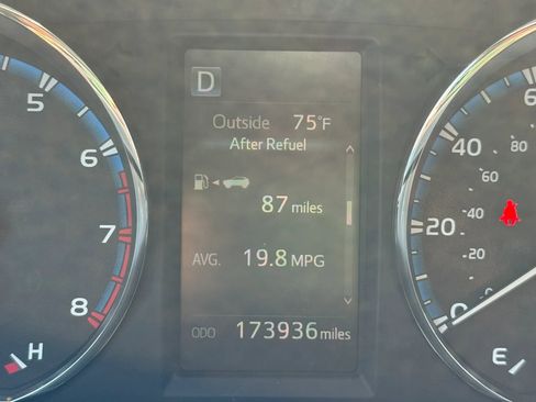 Used 2016 Toyota RAV4 XLE AWD/4WD image 50