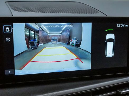 Certified 2026 Hyundai Santa Fe SEL FWD image 24