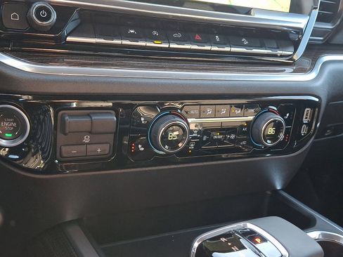 Certified 2025 Chevrolet Silverado 1500 LT Trail Boss w/ Convenience Package II image 15