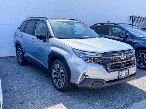 Certified 2025 Subaru Forester Touring AWD/4WD image 3