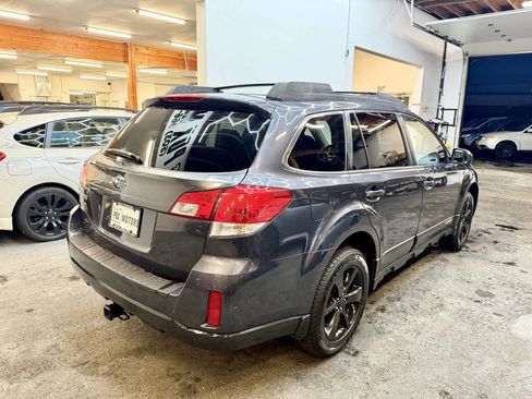 Used 2013 Subaru Outback 2.5i Premium w/ Popular Pkg 1B image 3
