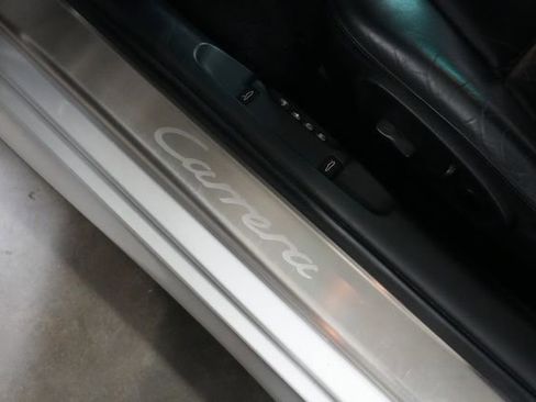 Used 2004 Porsche 911 Carrera image 29