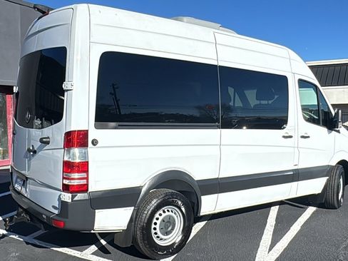 Used 2014 Mercedes-Benz Sprinter 2500 image 3