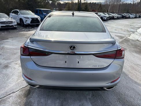 New 2025 Lexus ES 350 Ultra Luxury image 5