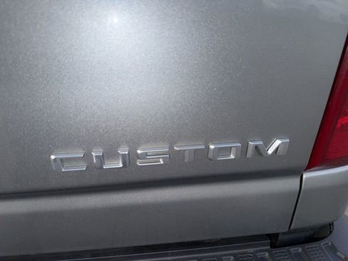 Used 2024 Chevrolet Silverado 2500 Custom w/ Custom Value Package image 23