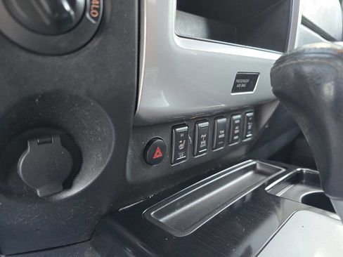 Used 2014 Nissan Titan PRO-4X image 40