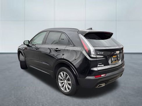 Used 2023 Cadillac XT4 Sport image 2