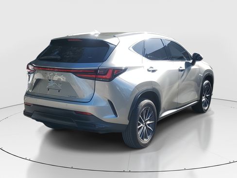 Certified 2022 Lexus NX 250 FWD w/ Premium Package image 7