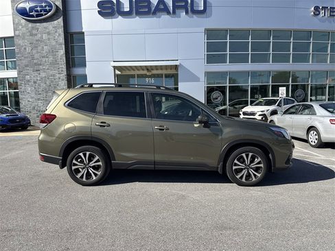 Certified 2023 Subaru Forester Limited image 9