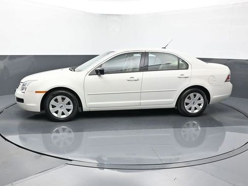Used 2008 Ford Fusion S image 2