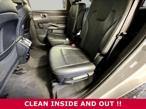 Used 2023 Kia Sorento SX AWD/4WD image 20