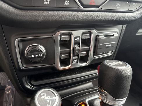 New 2026 Jeep Wrangler Unlimited Sport AWD/4WD image 30