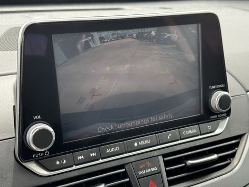 Used 2024 Nissan Altima 2.5 SR FWD image 19