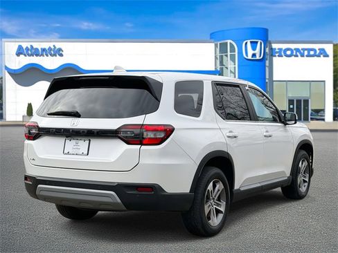 Certified 2023 Honda Pilot EX-L image 5