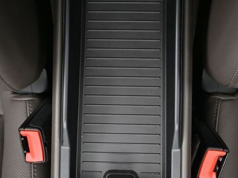Used 2025 Porsche 718 Boxster RWD image 20