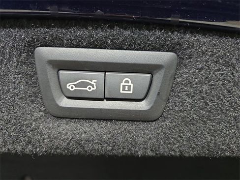 Used 2022 BMW M850i xDrive M850i xDrive image 14