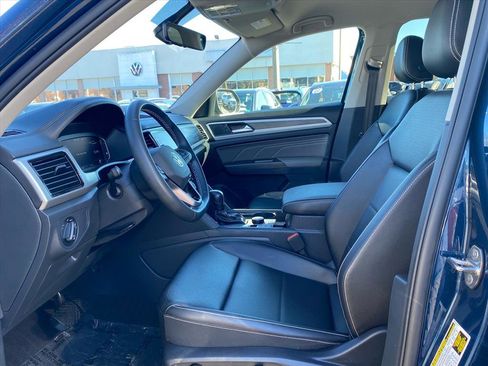 Certified 2023 Volkswagen Atlas SE image 12