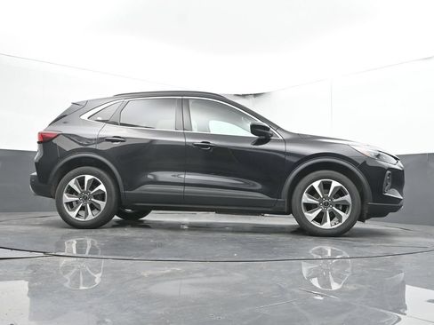 Used 2024 Ford Escape Platinum AWD/4WD image 48
