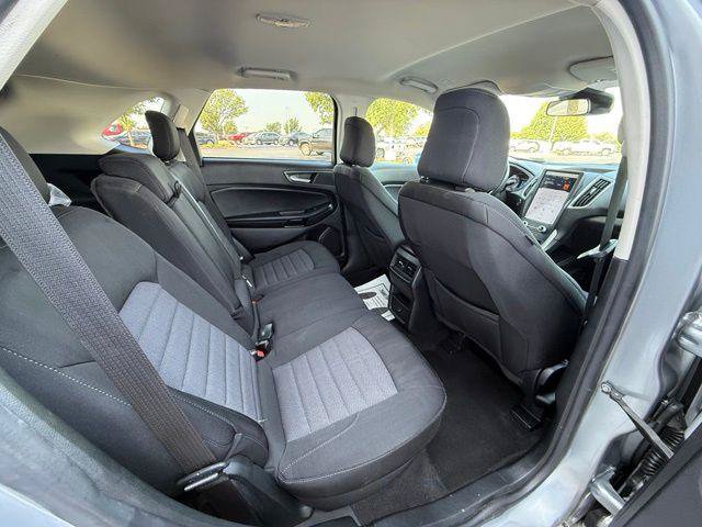 Used 2022 Ford Edge SE AWD/4WD image 4