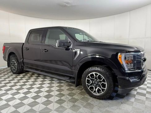 Used 2022 Ford F150 XLT w/ Equipment Group 302A High image 9