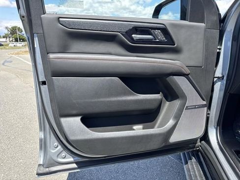 New 2026 GMC Yukon XL AT4 Ultimate AWD/4WD image 18