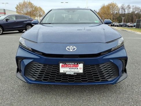 Certified 2025 Toyota Camry SE image 8