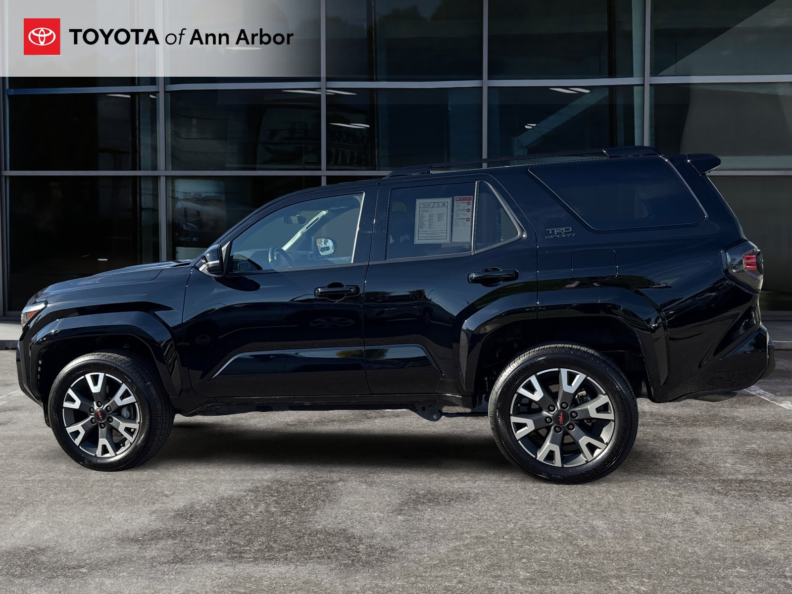 Used 2025 Toyota 4Runner TRD Sport AWD/4WD image 9