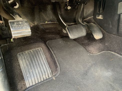 Used 2017 Ford F150 Lariat w/ Equipment Group 502A Luxury image 17