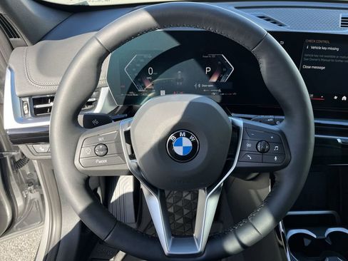 Used 2025 BMW X1 xDrive28i w/ Technology Package image 14