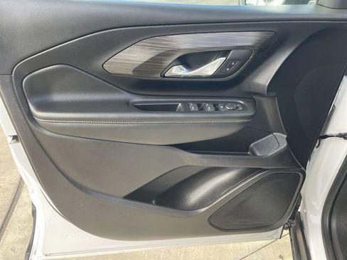 Certified 2024 GMC Terrain SLE image 22