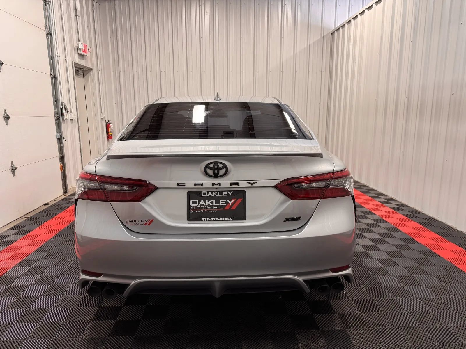 Used 2022 Toyota Camry XSE FWD image 3