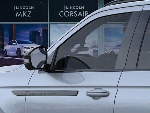 New 2025 Lincoln Navigator Reserve w/ Jet Appearance Package image 20