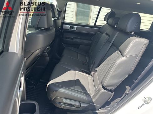 Used 2025 Hyundai Santa Fe SEL FWD image 37
