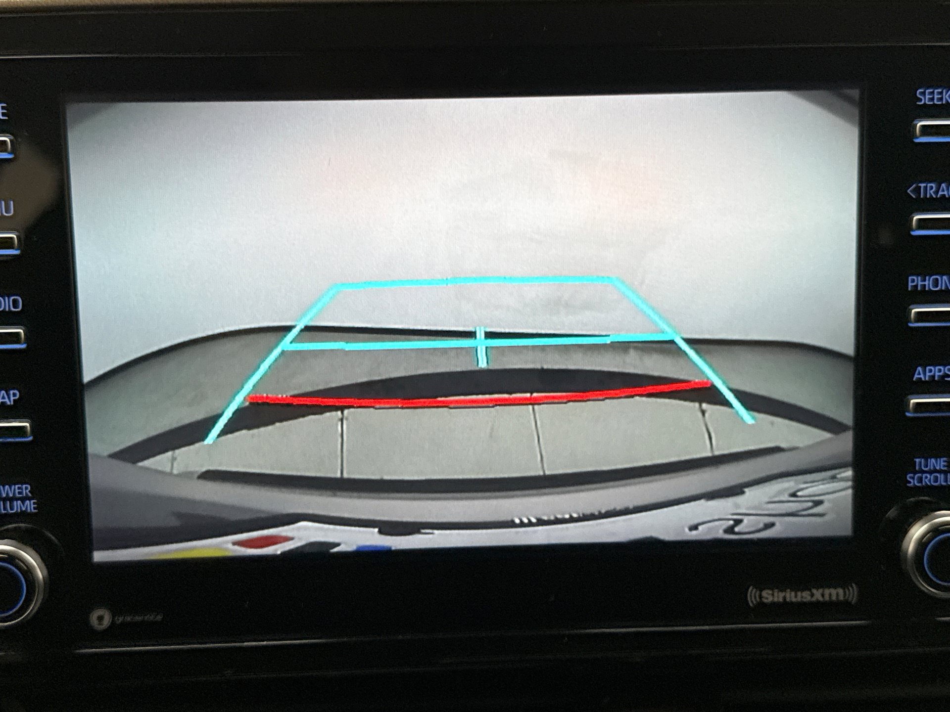 Used 2020 Toyota C-HR LE FWD image 15