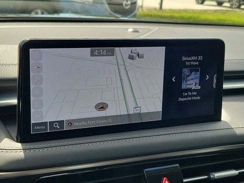 Certified 2025 Genesis G70 2.5T RWD image 25