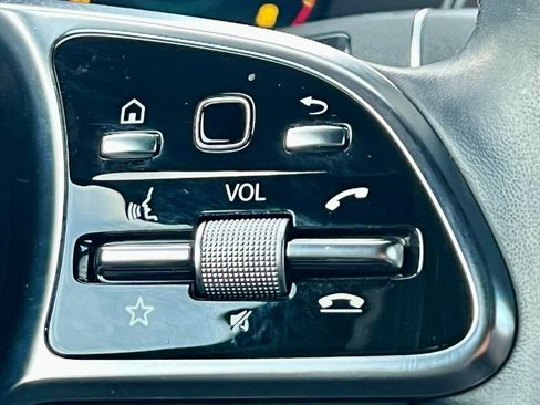 Certified 2022 Mercedes-Benz GLC 300 GLC 300 image 37