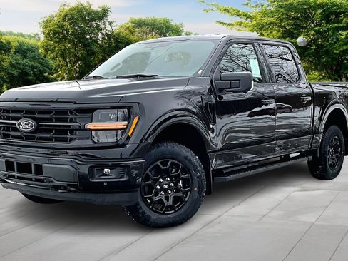 New 2025 Ford F150 XLT w/ Equipment Group 302A MID image 2