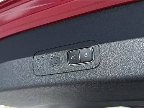 New 2025 Lincoln Aviator AWD image 15