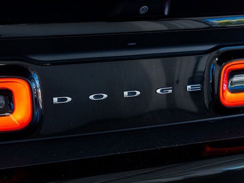 Used 2019 Dodge Challenger SRT Hellcat Redeye image 26